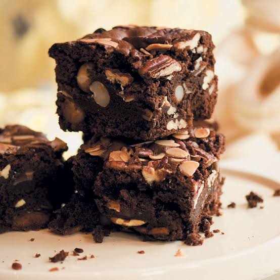 nuts brownie